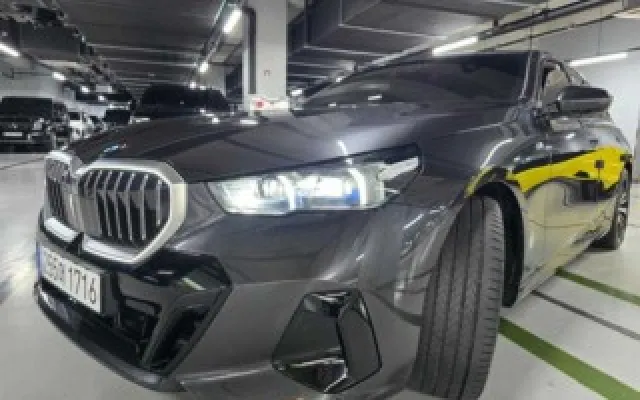 5시리즈 (G60) 530i xDrive 매물 사진 5 - 2025/01 34,258km